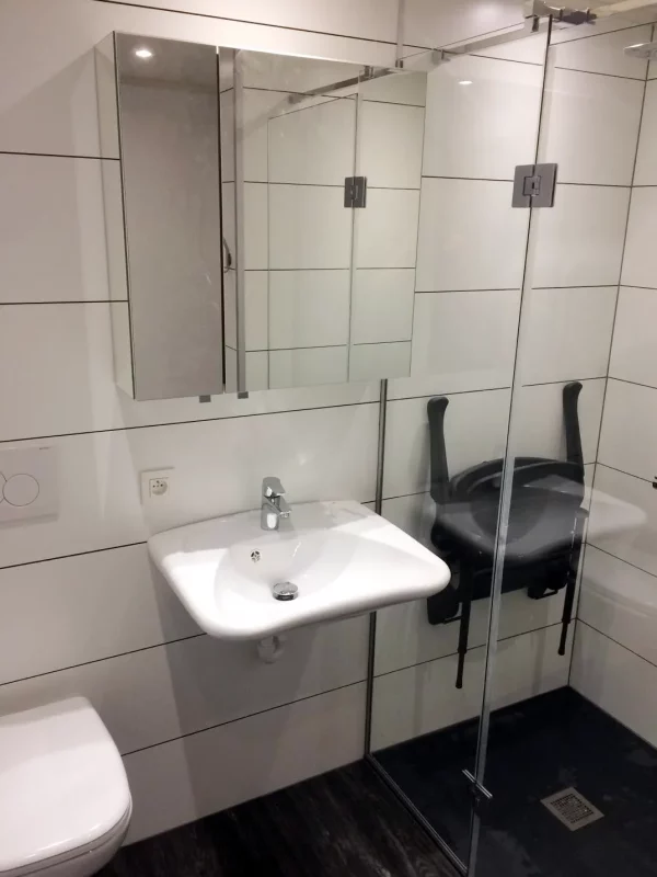 pmr-salle-de-bain-installation-04